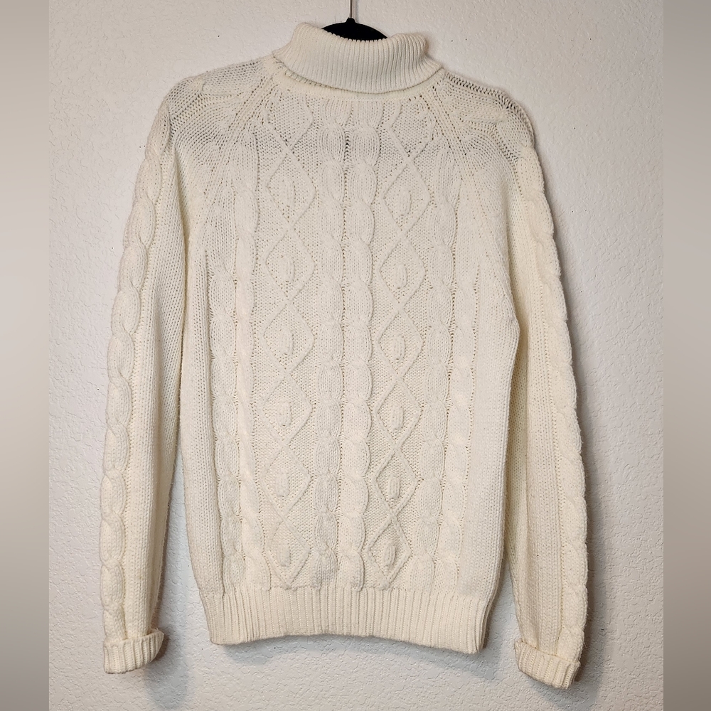 Hand‎ Knitted Cableknit Fishman's Chunky Turtleneck Sweater, Size Unknown